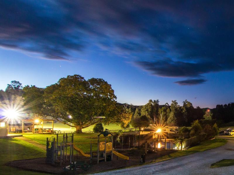 Waitomo Top 10 Holiday Park Waitomo Caves Exteriör bild
